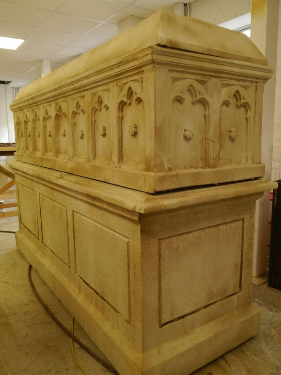 Count Magnus Coffin